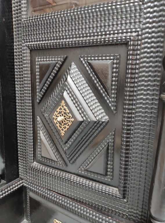 Grand Baroque Revival Ebonised Display Cabinet with Glass Doors and Carved Panels - Image 5