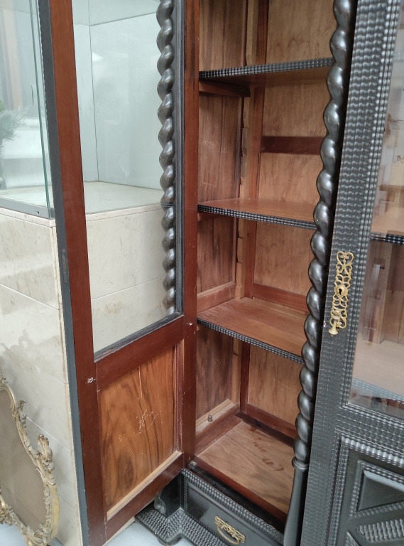 Grand Baroque Revival Ebonised Display Cabinet with Glass Doors and Carved Panels - Image 6