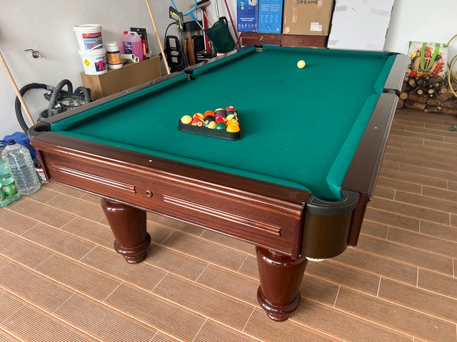 Traditional 7ft British Pub Pool Table with Three-Piece Slate Bed – Local Delivery & Professional Installation Available